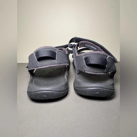 Women’s Teva Hiking Sandals - Picture 3 of 5